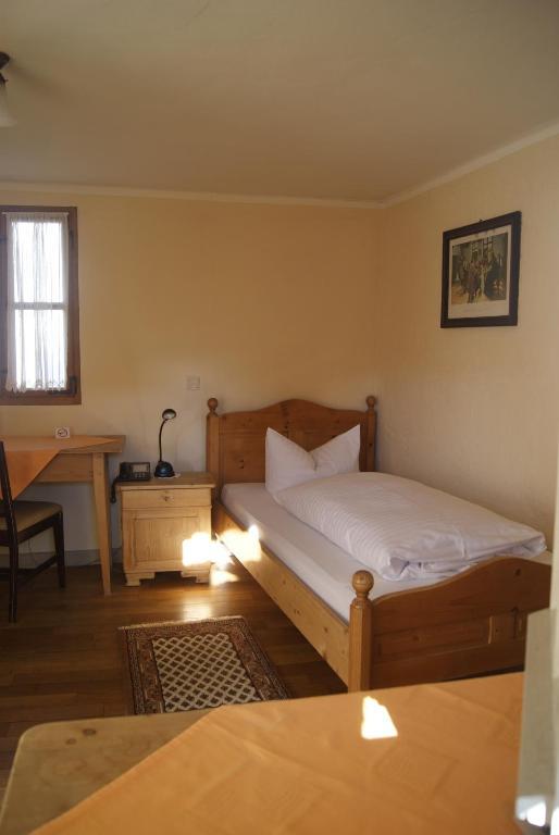 Hotel Zum Schwarzen Ross Und Gutmann Zur Post Hilpoltstein Chambre photo