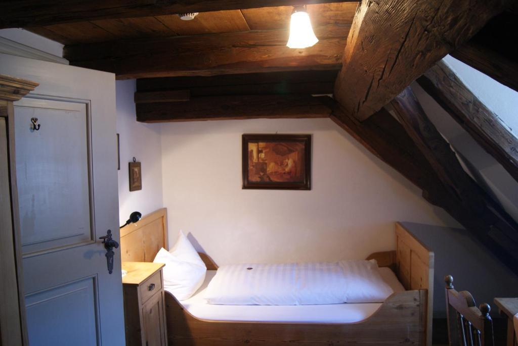 Hotel Zum Schwarzen Ross Und Gutmann Zur Post Hilpoltstein Chambre photo